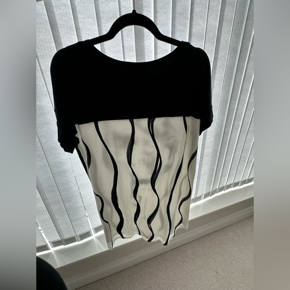 Top - Picture 3 of 5